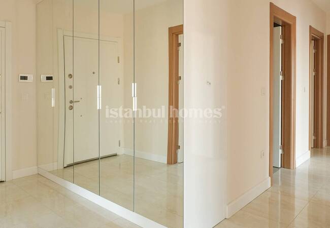 Modern Real Estate with City View in Istanbul Kucukcekmece 38