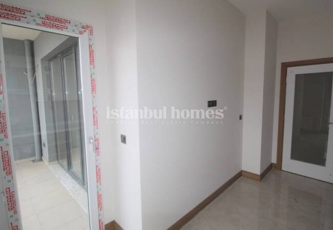 Modern Real Estate with City View in Istanbul Kucukcekmece 23
