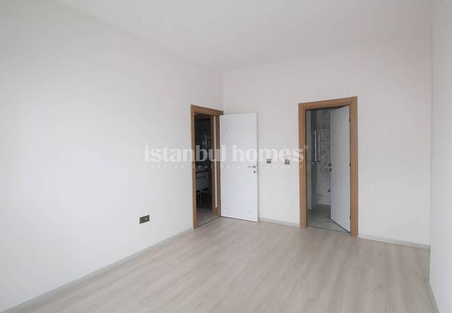Modern Real Estate with City View in Istanbul Kucukcekmece 24