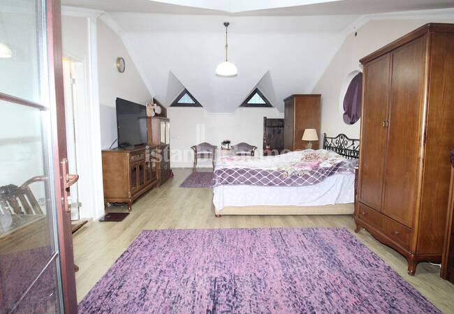 Haus Mit Garten Im Zentrum Von Zekeriyakoy Sariyer 21