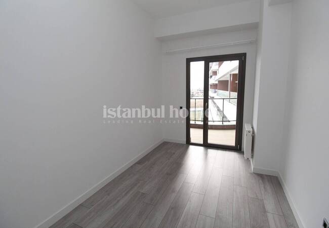Apartment with Unique Sea View in Istanbul Buyukcekmece 31