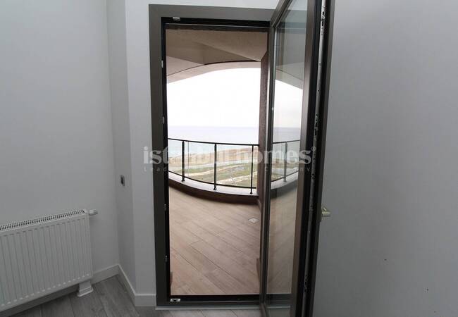 Apartment with Unique Sea View in Istanbul Buyukcekmece 34