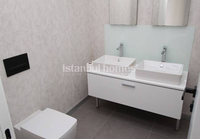 Apartment with Unique Sea View in Istanbul Buyukcekmece 35