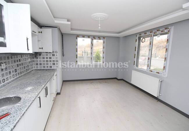 2-bedroom Brand New Apartment with Garden in Beylikduzu 8