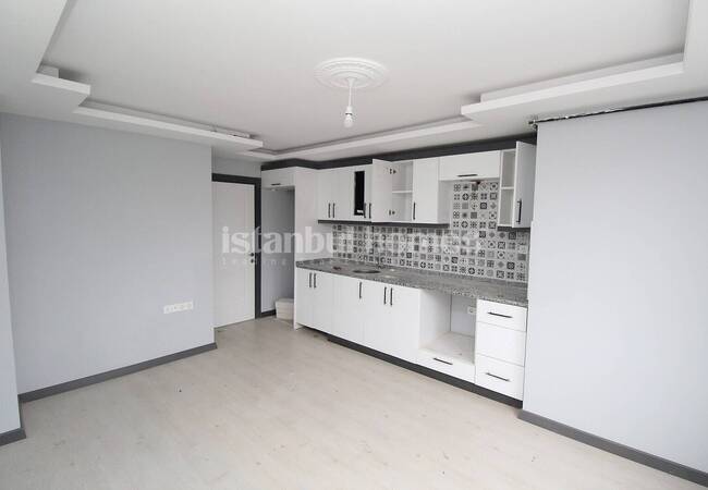 2-bedroom Brand New Apartment with Garden in Beylikduzu 10