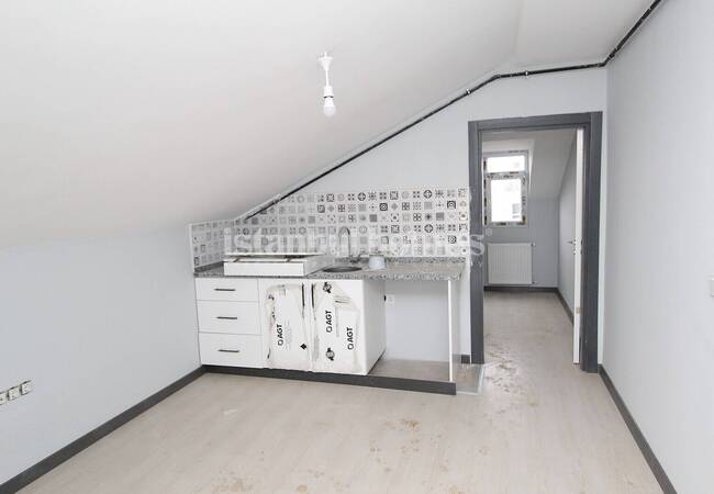 Duplex 4 Chambres Près De La Marina À Istanbul Beylikduzu 15