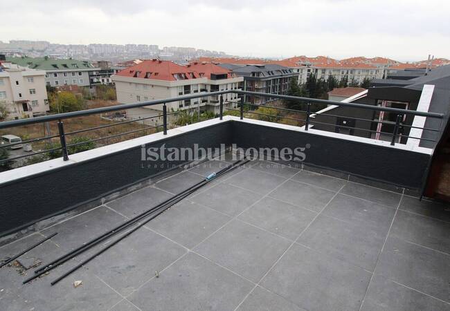 Duplex 4 Chambres Près De La Marina À Istanbul Beylikduzu 18