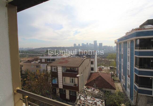 Key Ready Apartments with Spacious Living Areas in Istanbul 29