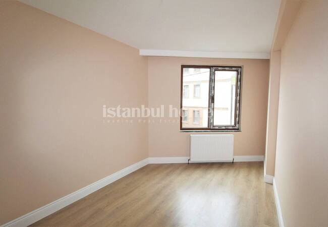 Well-located 1+1 Flat Close to Bazaar in Eyüpsultan Istanbul 9