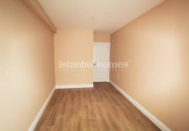 Well-located 1+1 Flat Close to Bazaar in Eyüpsultan Istanbul 10