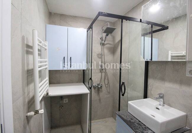 Well-located 1+1 Flat Close to Bazaar in Eyüpsultan Istanbul 11
