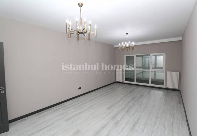 Apartments in a Complex with a Pool and Security in Esenyurt 5