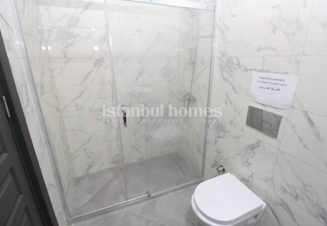 Apartments in a Complex with a Pool and Security in Esenyurt 8