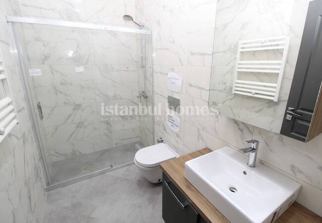 Apartments in a Complex with a Pool and Security in Esenyurt 9