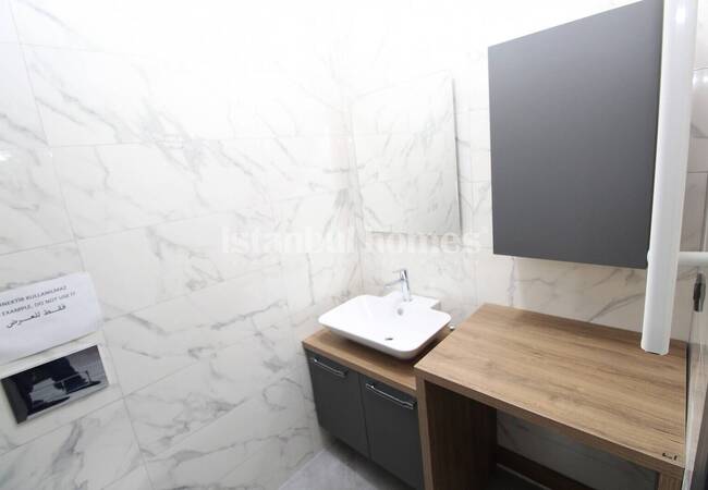 Apartments in a Complex with a Pool and Security in Esenyurt 13