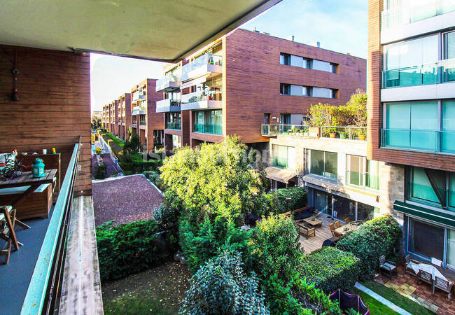 Terrassenwohnung In Einem Prämierten Komplex In Eyupsultan 25