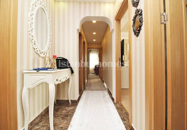 Property in a Secure Complex with Parking Lot in Istanbul 27