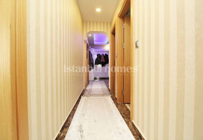 Property in a Secure Complex with Parking Lot in Istanbul 28