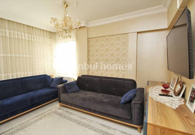 Property in a Secure Complex with Parking Lot in Istanbul 19