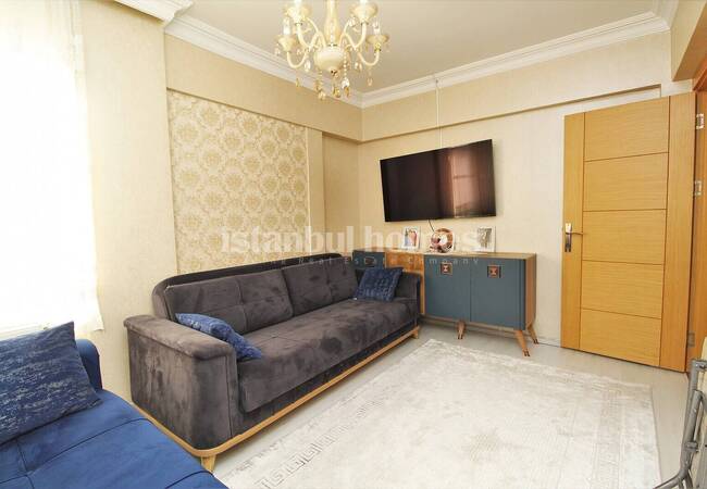 Property in a Secure Complex with Parking Lot in Istanbul 20