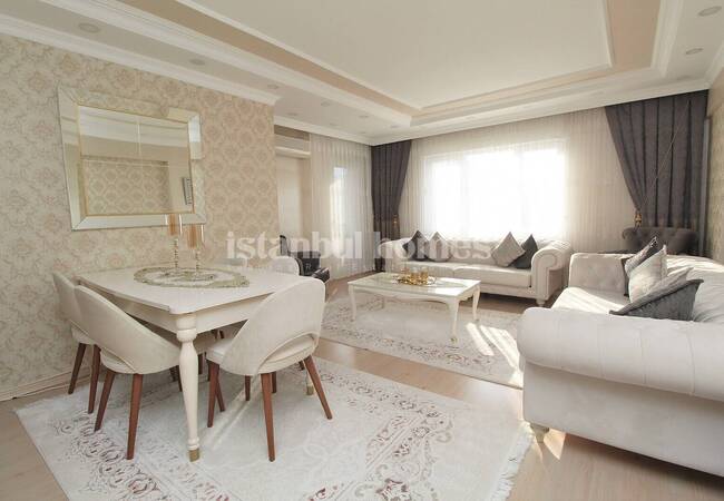 Property in a Secure Complex with Parking Lot in Istanbul 8