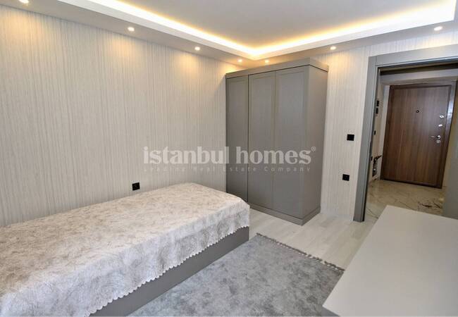Real Estate in a Secure Complex Close to Airport in Istanbul 13