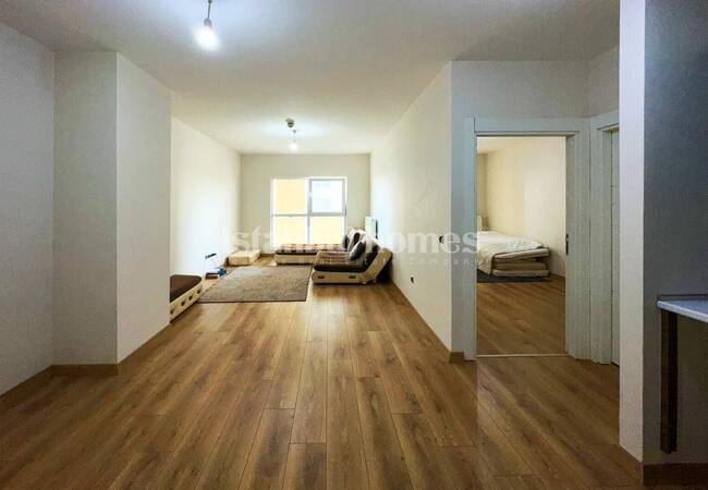 Apartment in a Complex with Pool and Parking Lot in Istanbul 11