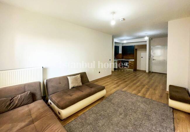 Apartment in a Complex with Pool and Parking Lot in Istanbul 13