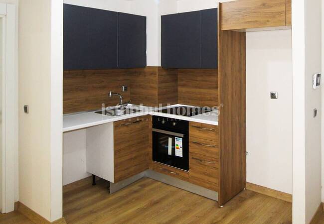 Apartment in a Complex with Pool and Parking Lot in Istanbul 16