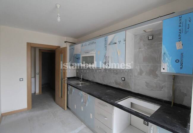 Ready-to-move Apartments Close to Marina in Beylikduzu Istanbul 13