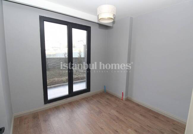Properties with Balconies and En Suite Bathrooms in Beylikduzu 19