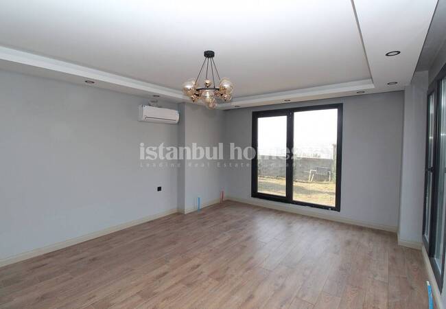 Properties with Balconies and En Suite Bathrooms in Beylikduzu 7