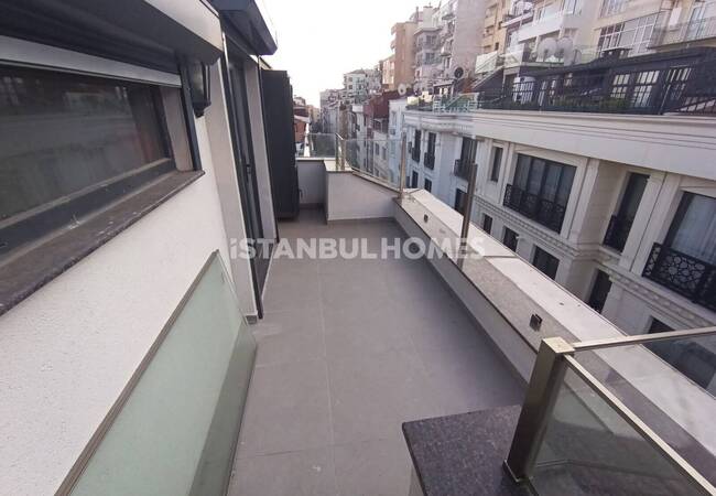 Beyoğlu Cihangir'de Boğaz ve Deniz Manzaralı Dubleks Daire 14