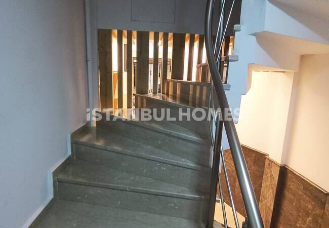 Beyoğlu Cihangir'de Boğaz ve Deniz Manzaralı Dubleks Daire 19