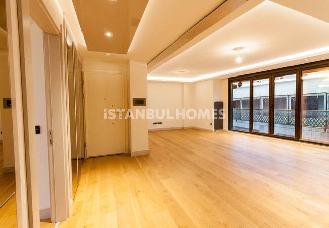 Einzugsfertige Wohnungen 550 M Vom Taksim-platz In Beyoglu 4