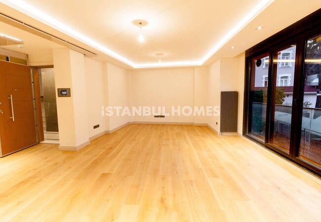 Einzugsfertige Wohnungen 550 M Vom Taksim-platz In Beyoglu 5