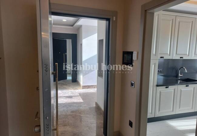 Appartements Résidentiels Avec Terrasse Et Jardin À Beylikduzu 13