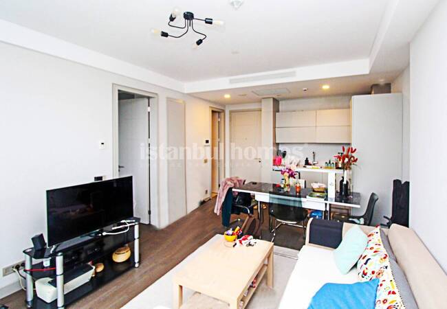 Flat with Balcony Near Metro and Metrobus in Bakirkoy Istanbul 7
