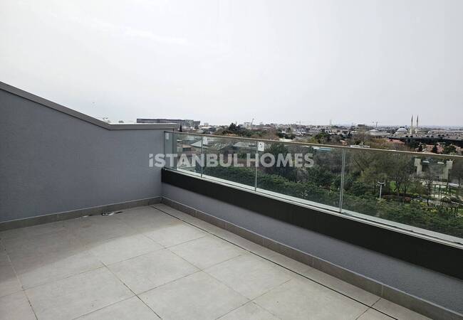 Central-located Modern Real Estate in Burhaniye Uskudar 26