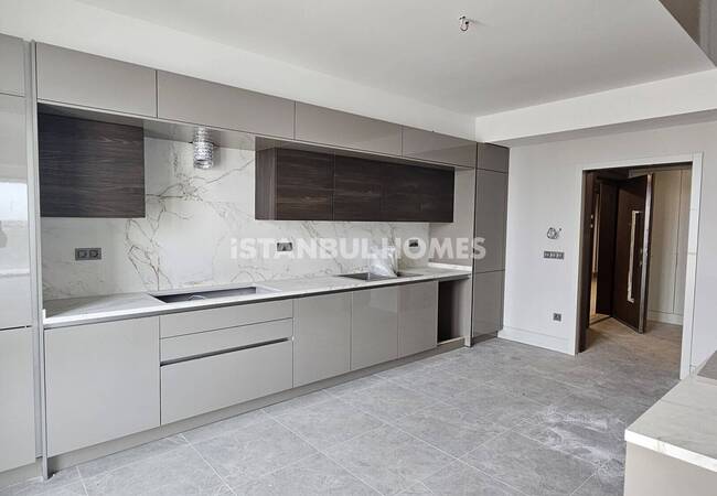 Central-located Modern Real Estate in Burhaniye Uskudar 15