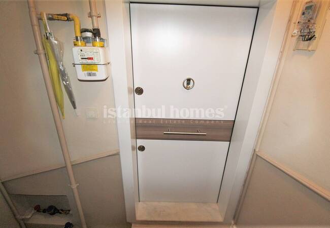 Furnished Apartment with Renovated Luxe Design in Istanbul Fatih 17