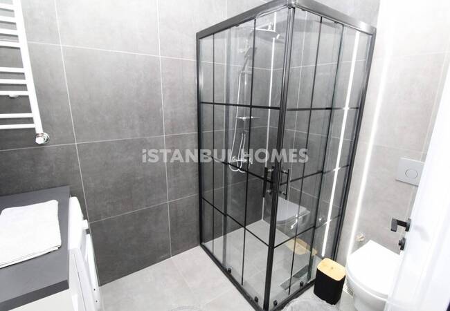 شقق واسعة في مجمع السكني فاخر بالقرب من البحر في بيوك شكمجة 17