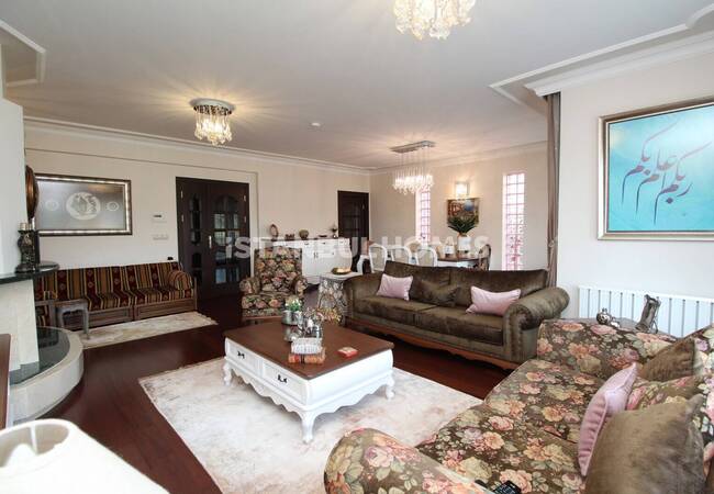 Sarıyer Zekeriyaköy'de Lüks Sitede Orman Manzaralı İkiz Villa 7