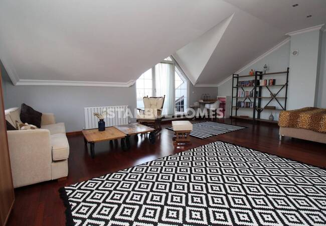 Sarıyer Zekeriyaköy'de Lüks Sitede Orman Manzaralı İkiz Villa 19