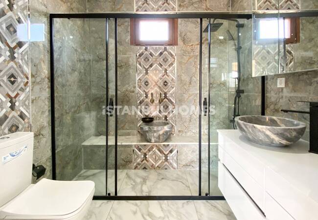 Kartal'da Site İçinde Deniz ve Adalar Manzaralı Daire 28