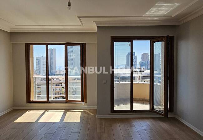 Kartal'da Site İçinde Deniz ve Adalar Manzaralı Daire 11