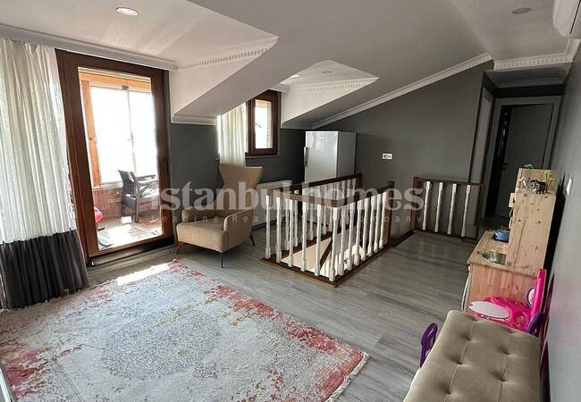 Apartment with Uninterrupted Golden Horn View in Istanbul Beyoglu 15