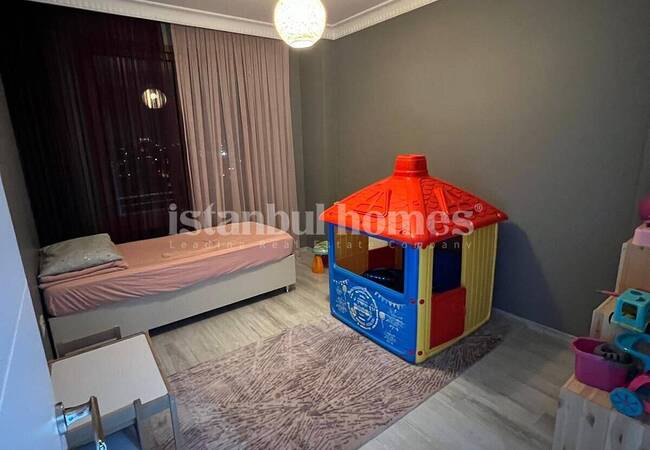 Apartment with Uninterrupted Golden Horn View in Istanbul Beyoglu 17