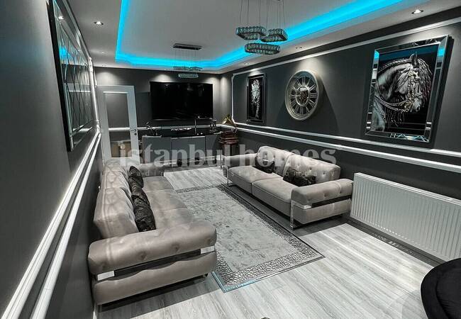 Apartment with Uninterrupted Golden Horn View in Istanbul Beyoglu 5