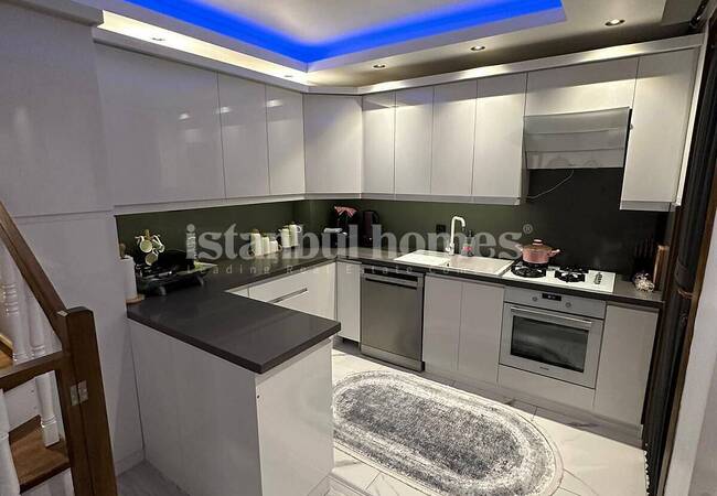 Apartment with Uninterrupted Golden Horn View in Istanbul Beyoglu 6